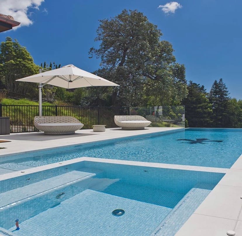 Sorrento Cantilever Large Parasol